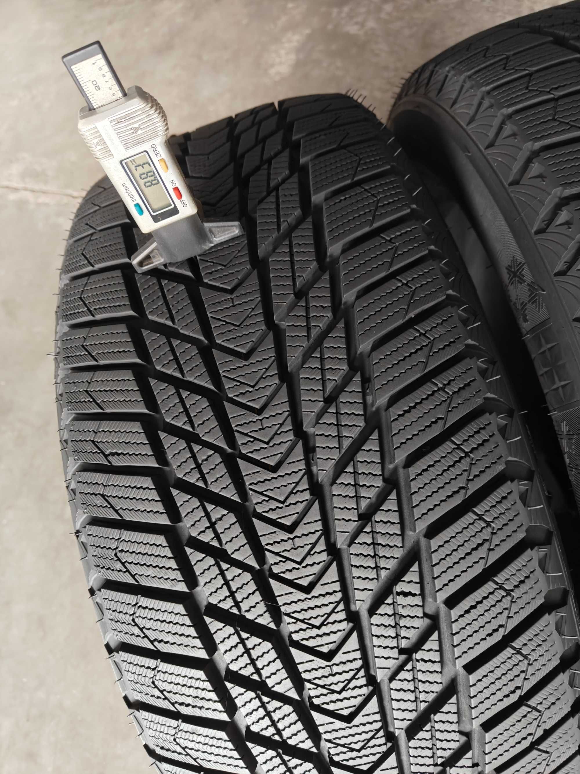 2шт. R17 235 55 шини зимові липучки Nexen/Roadstone Winguard Ice Plus