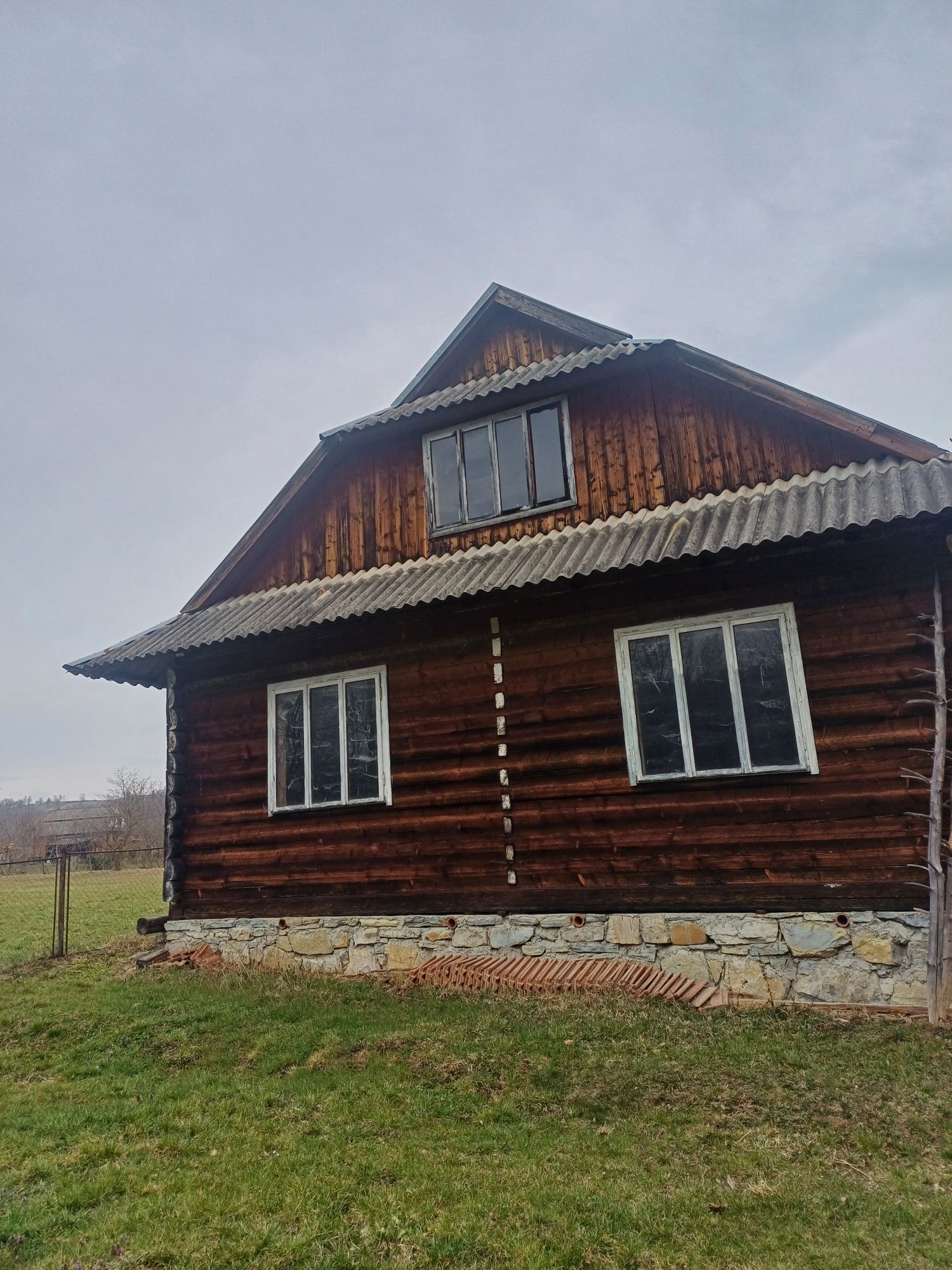Продається будинок на розбір