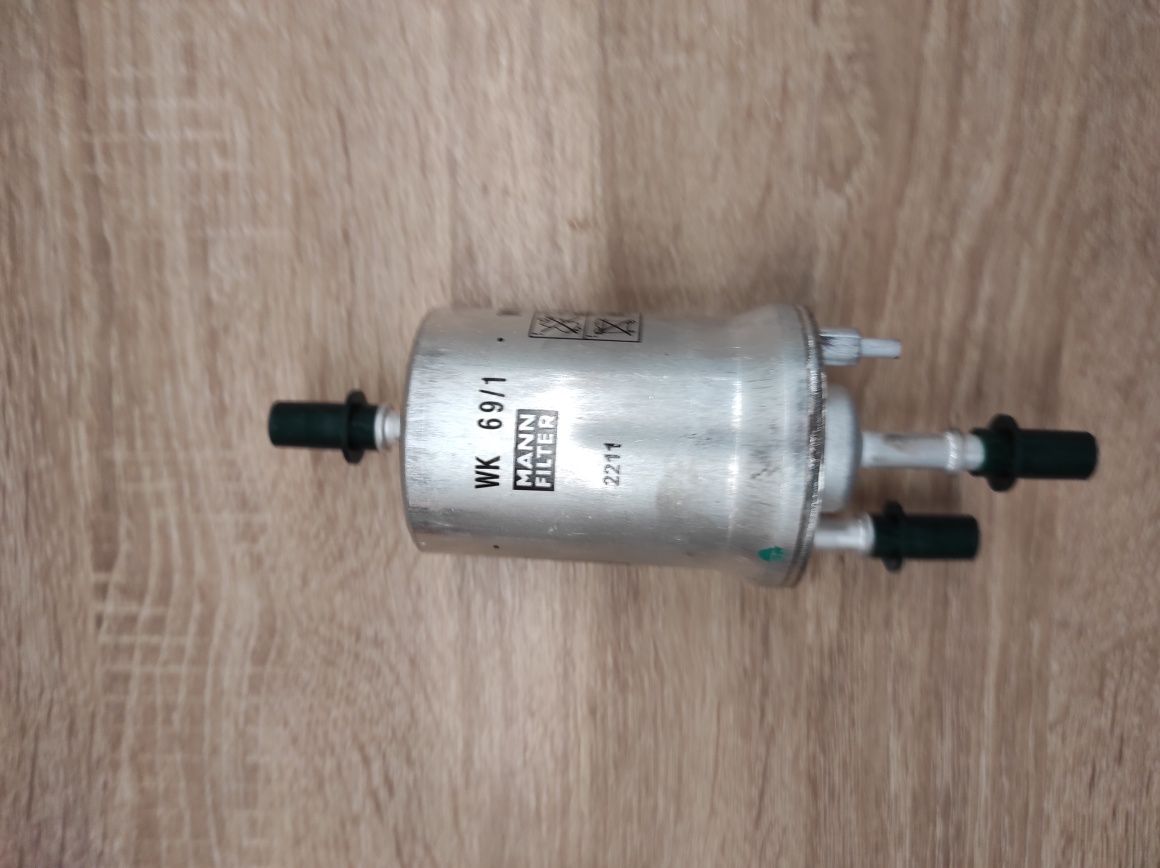 Паливний бензиновий фільтр MANN WK 69/1 Fuel filter Топливный фильтр