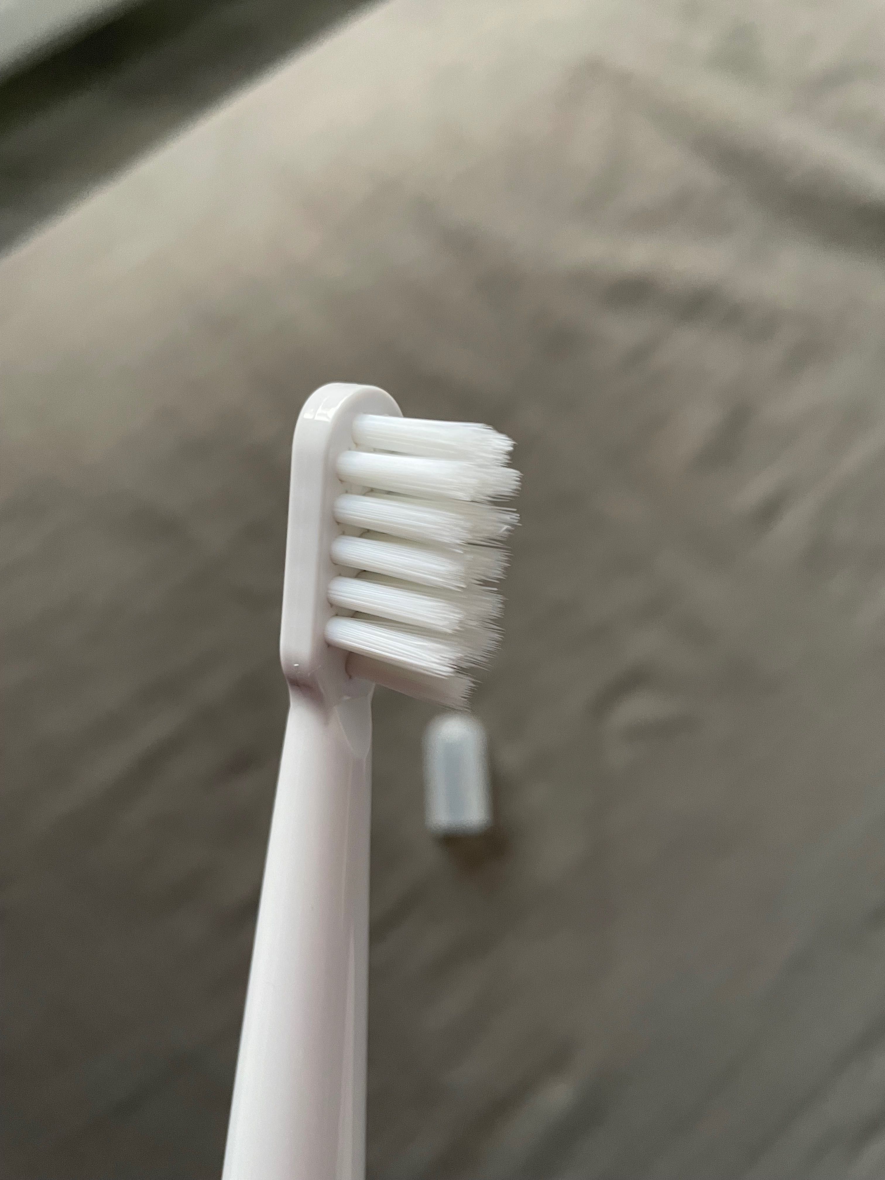 Зубна щітка електрична