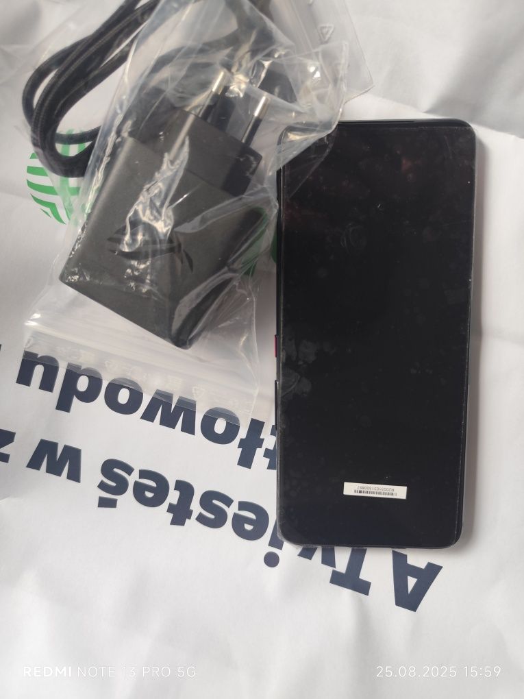 Asus  Rog 6 ,16 /512  nowy