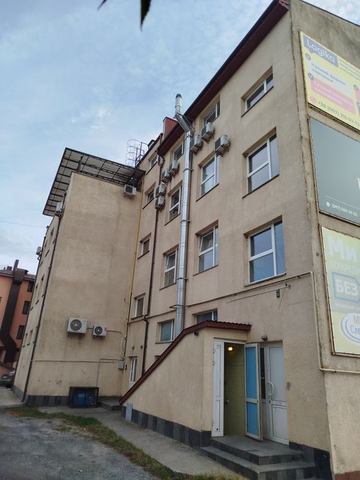 Продам ТЦ в центрі міста Бердичів Житомирської області