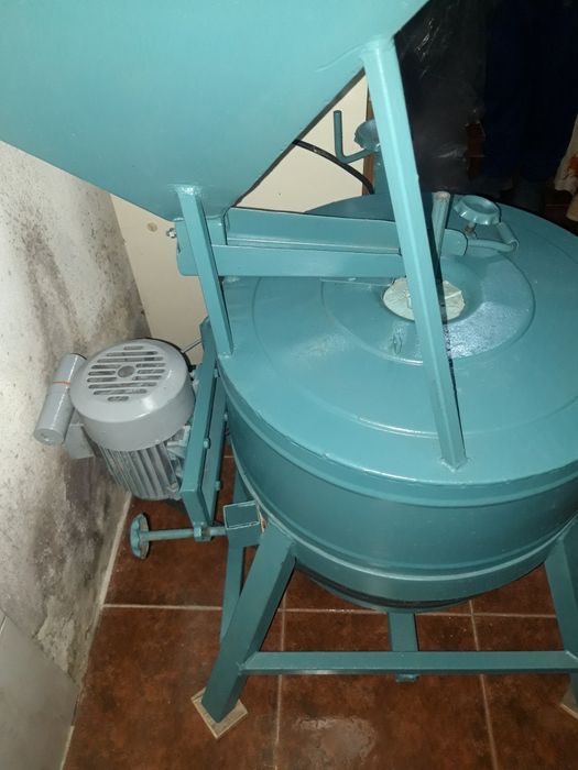 Vendo moinho   como novo