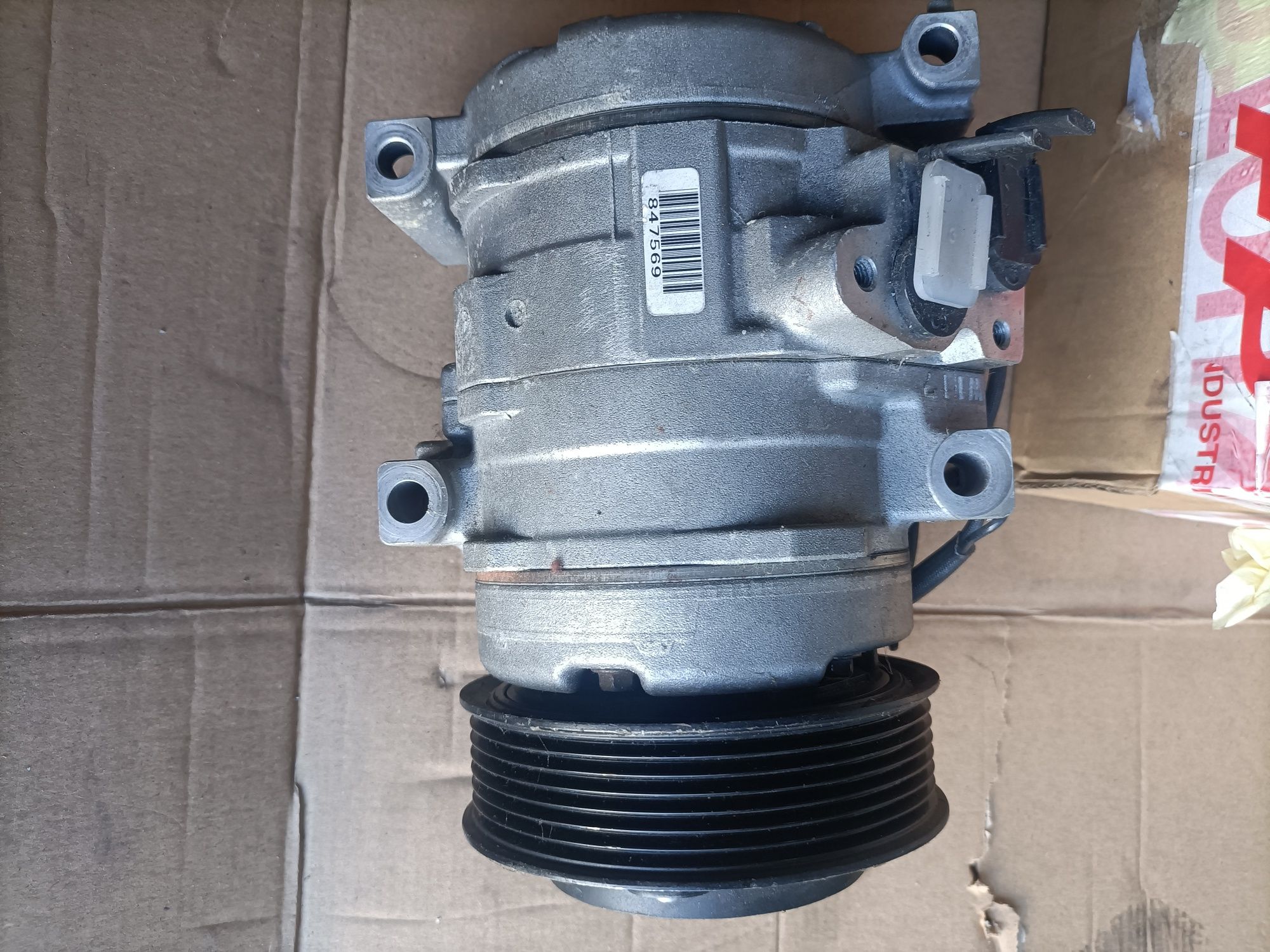 Motor ar condicionado Mitsubishi fuso