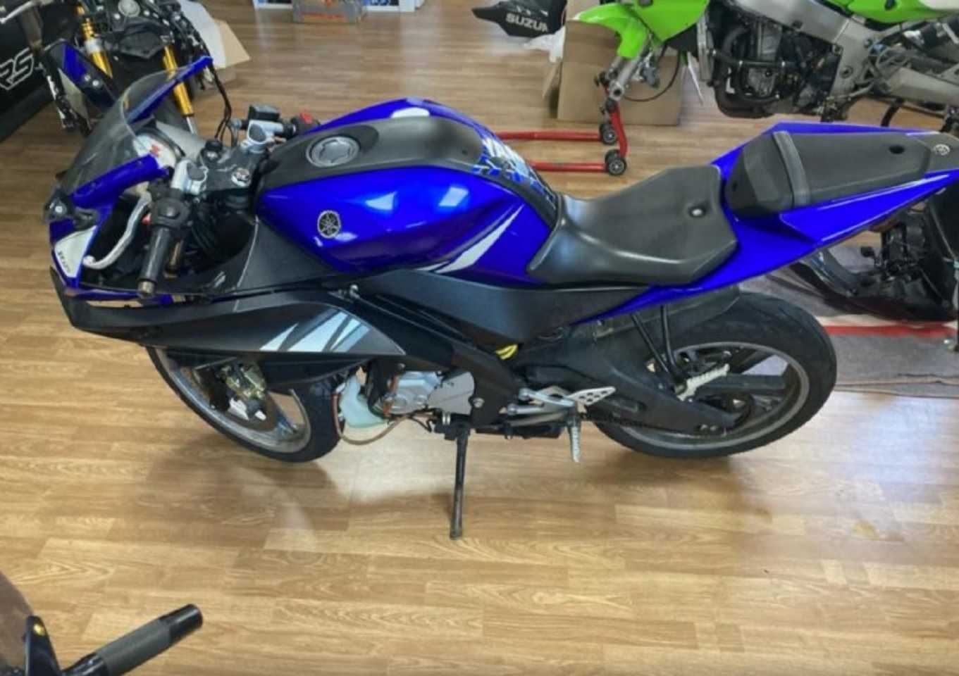 Yamaha Yzf r125 para vender por peças