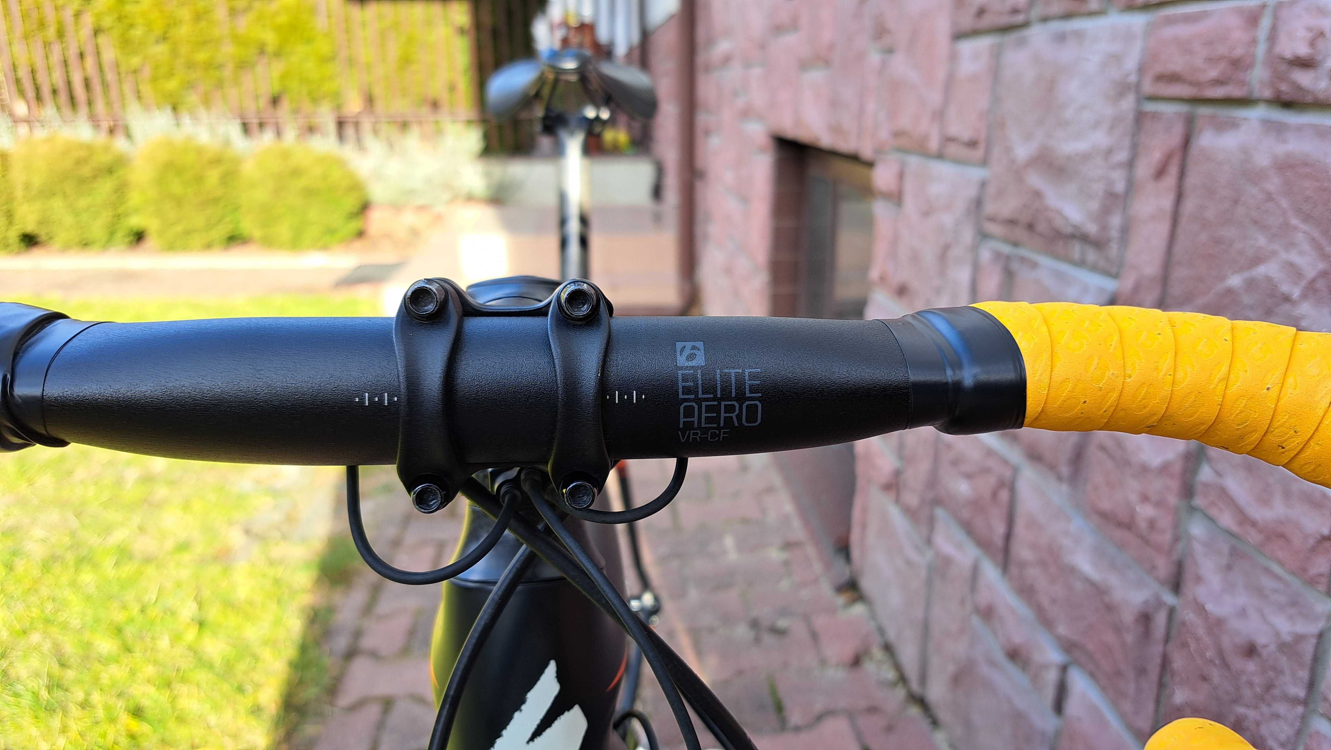 Rower szosowy SPECIALIZED TARMAC COMP CARBON Shimano Ultegra Di2 r. 52