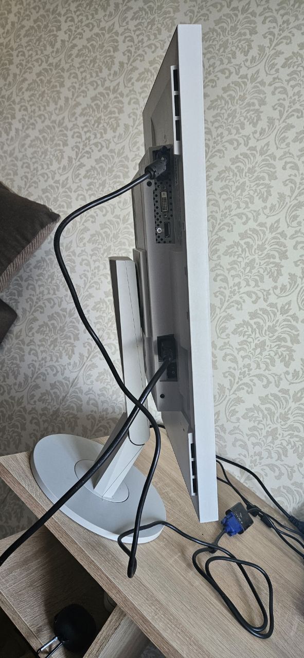 Монітор 22" Eizo FlexScan EV2216W TN VGA/DVI/DisplayPort Б/В