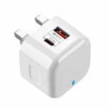 Ładowarka superszybka  PD20W z podwójnym portem typu C + USB QC3.0 UK