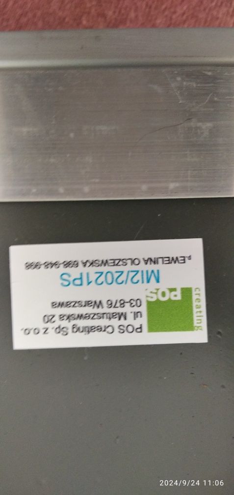 Sprzedam ramkę informacji zamykana zawias przycisk45x33.