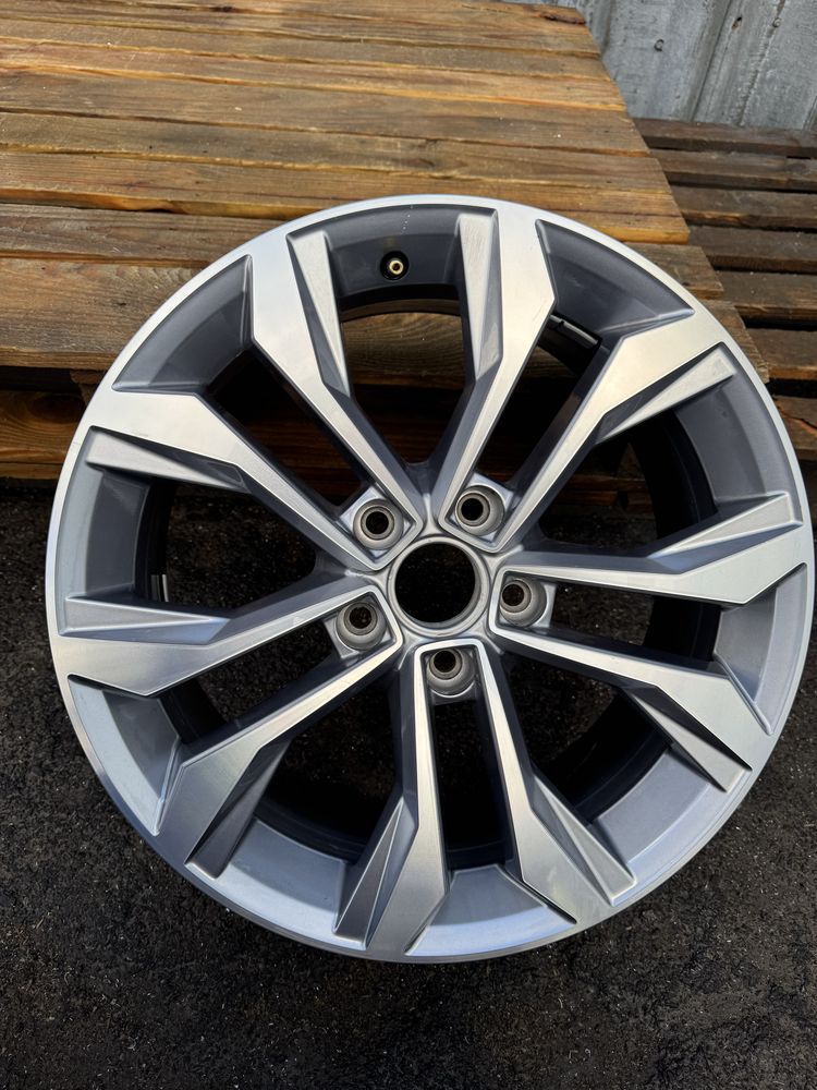 Диск 5/112r17 vw original  1шт