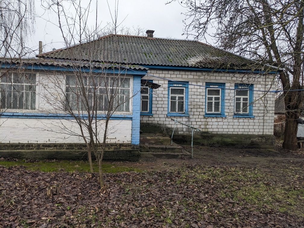 Продам будинок 75 м^2 + 25 сотих землі