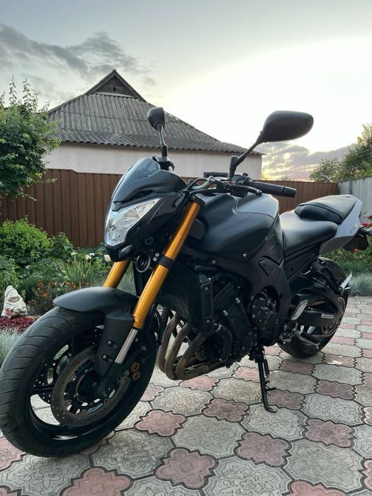 YAMAHA FZ 800 мотоцик стріт