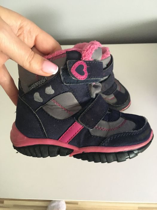 Trzewiki dziewczęce zimowe.