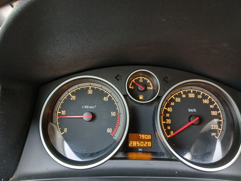 Opel Zafira B 1.9 CDTI 120KM