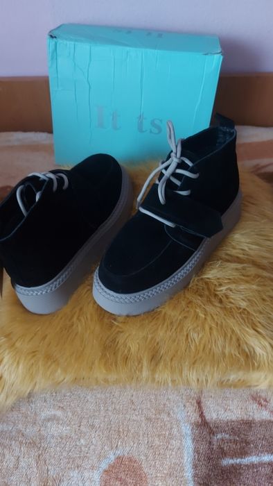 Жіночі, зимові, замшеві ботинки