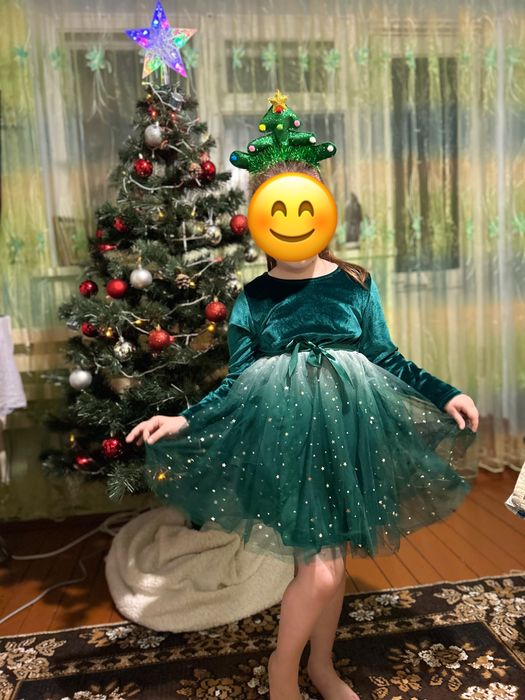 Гарна сукня для дівчинки на новий рік