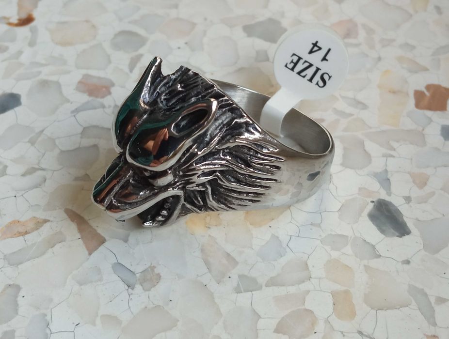 Sygnet Wilk Pierścień męski Głowa wilka Stal 316L r. 33