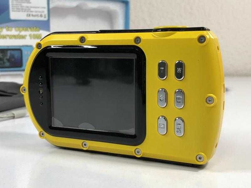 Водонепроникна камера для підводного плавання, 2 екрани, 24мп