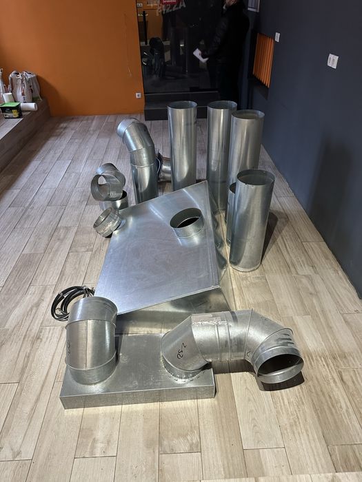 Продам вытяжку  винтиляцію для кафе в зборе