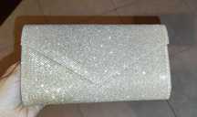 Clutch dourada usada uma vez