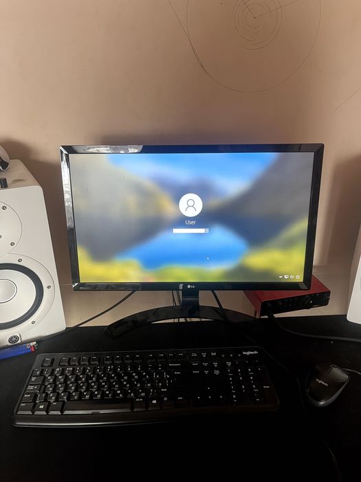 Комплект ПК (блок, монітор, миша, клавіатура)