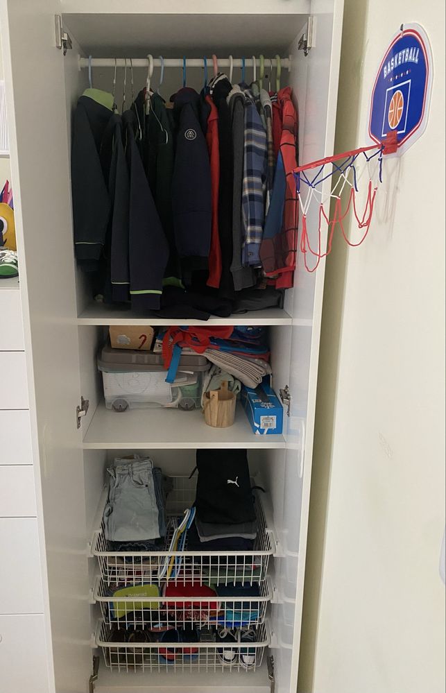 Roupeiro IKEA criança