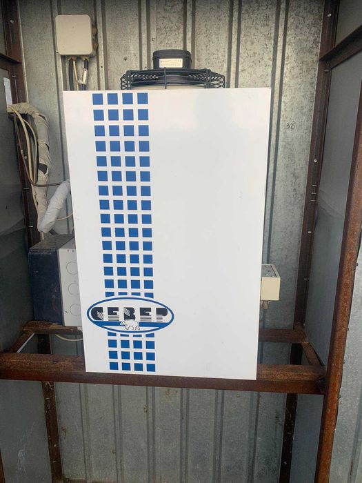 Холодильник для магазина