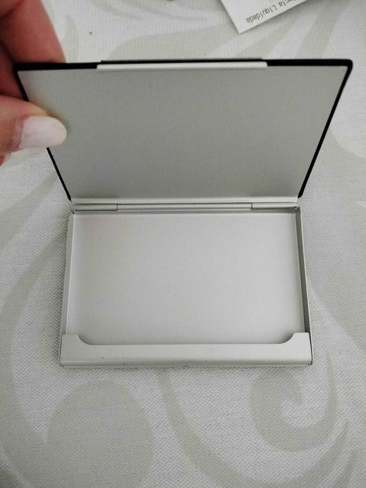 Porta-cartões preto