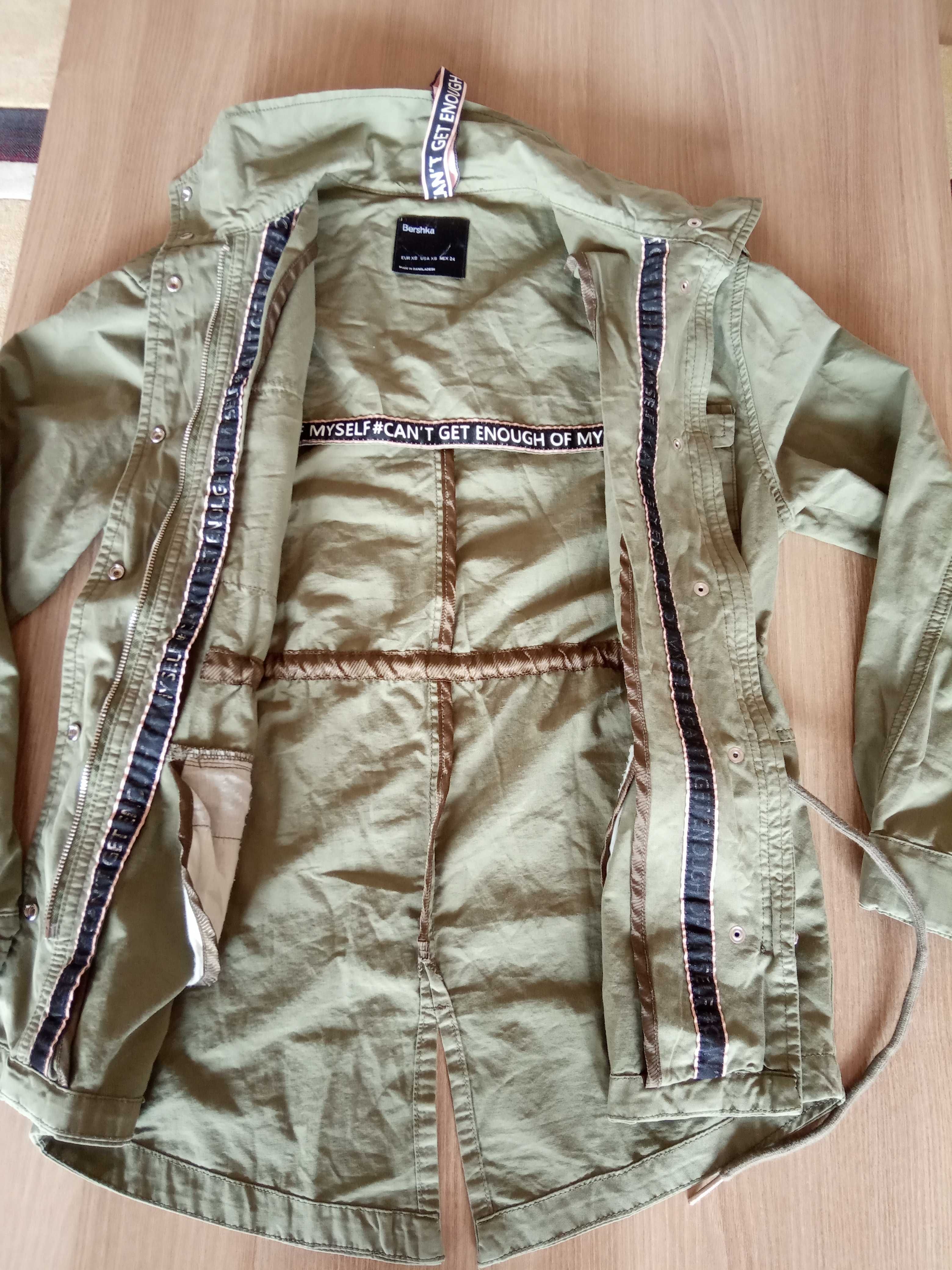 Parka kurtka wiosenna Bershka rozmiar xs khaki