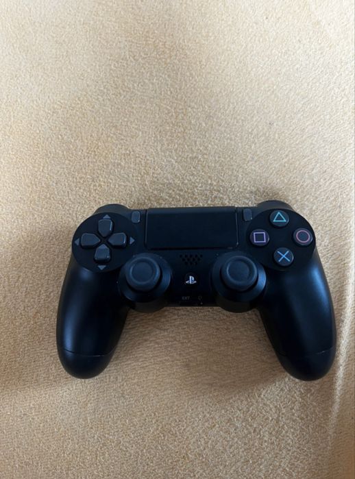 Pad do ps4 stan uzywany
