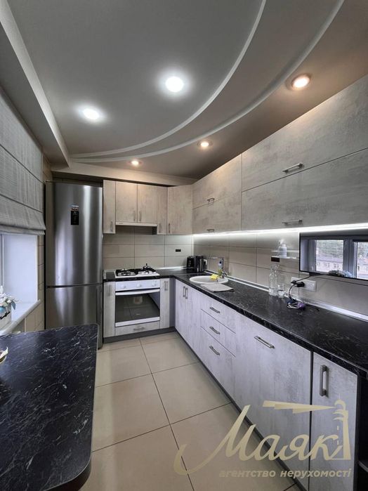 Продаж трикімнатної квартири, Шевченківський район(Гортоп)