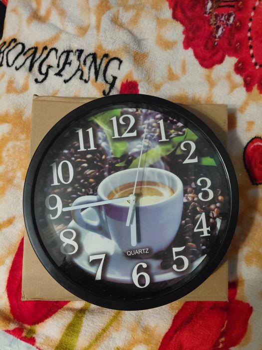 Годинник настінний