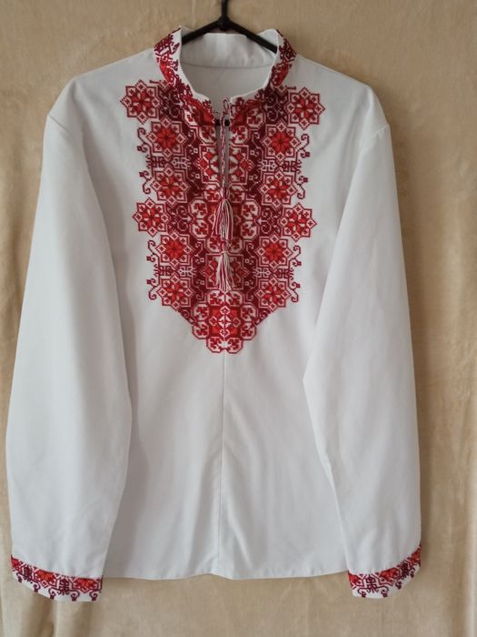 Чоловіча вишиванка