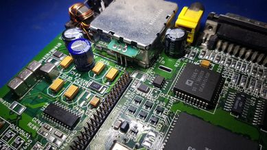 Serwis i wymiana kondensatorów ReCap Amiga 1200, 600, 500, CDTV CD32