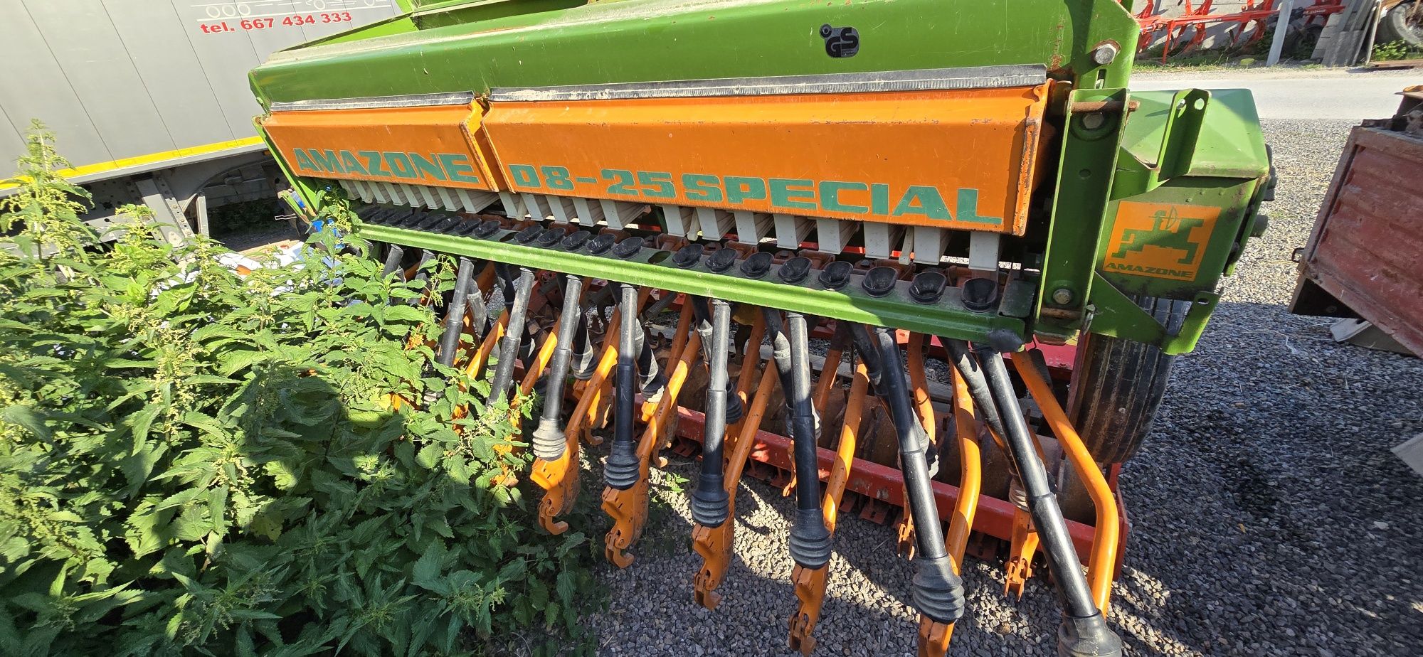 Agregat uprawowo-siewny Kuhn HRB 252 .Amazone D8-25