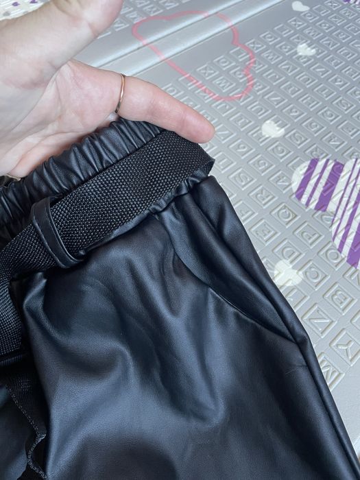 Шкіряні шорти М-L