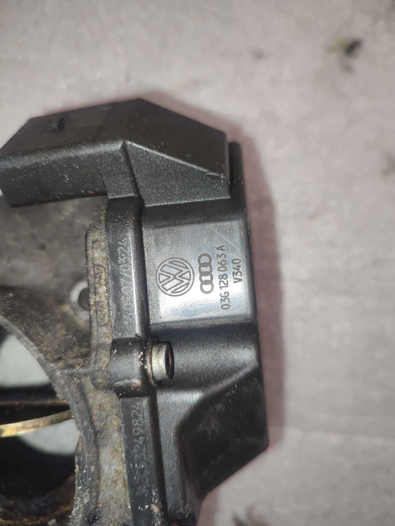 Przepustnica Audi VW Seat Skoda 2.0Tdi 1.9Tdi