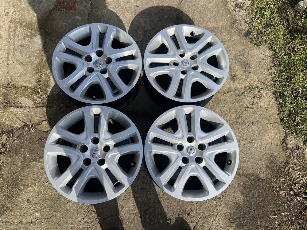 4xfelga stalowa (struktura) 16" OPEL (5x105 ET41) z TPMS i kołpakami