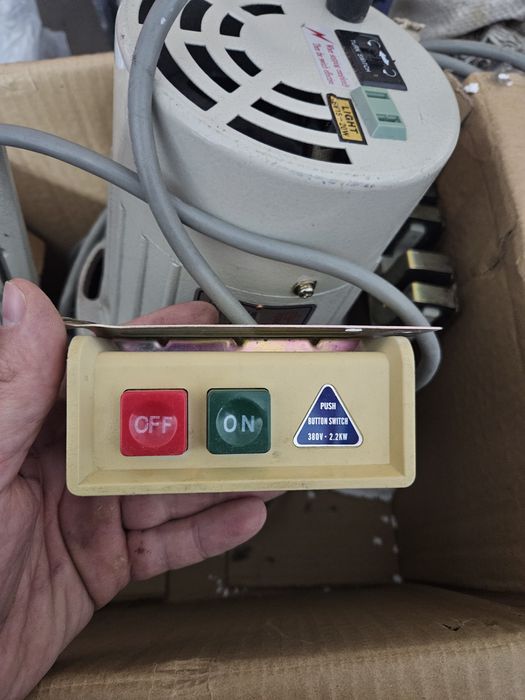 Електро двигун до швейної машини FDM AOL12H. Б/в в гарному стані.