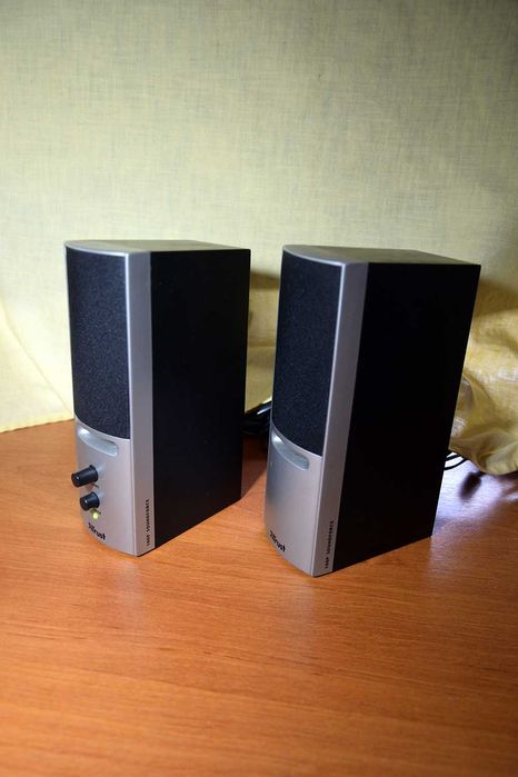 Colunas de computador Trust