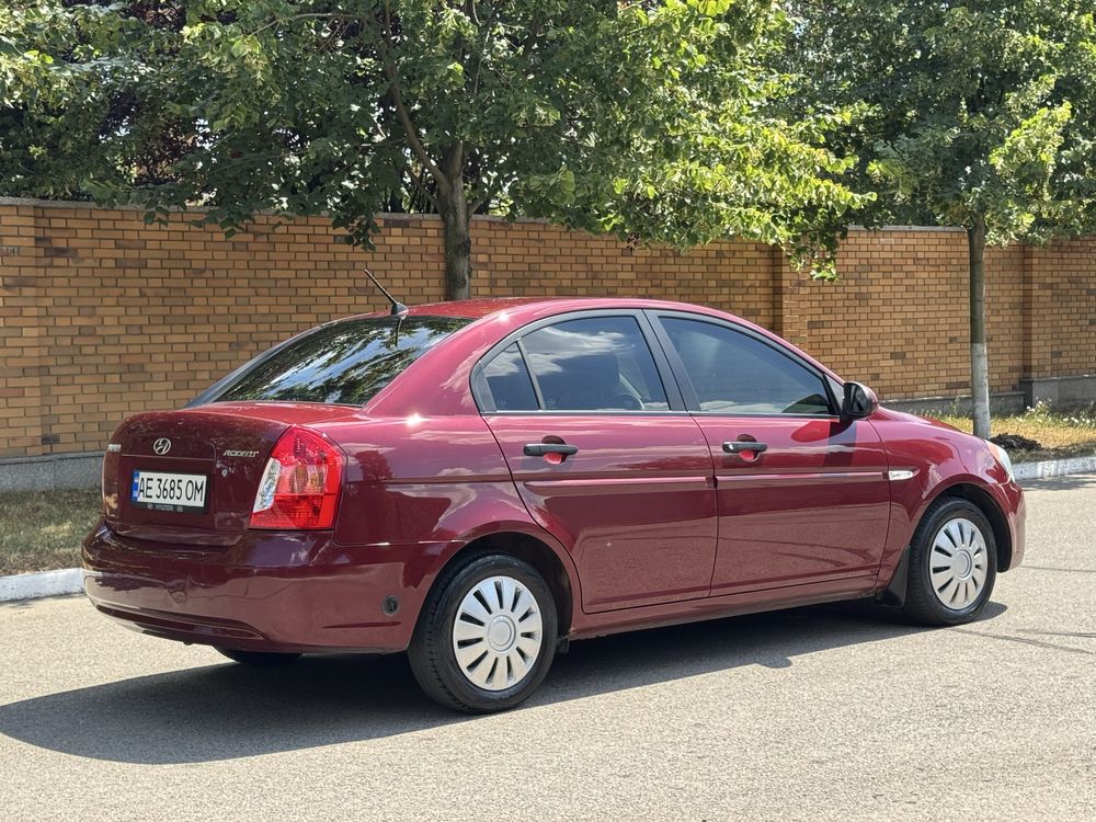 Продам хендай акцент автомат
