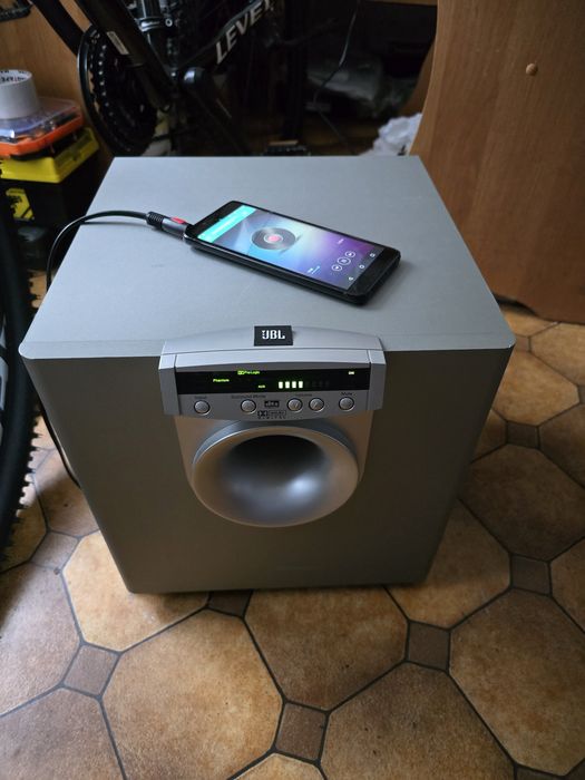 Subwoofer JBL  ESC-360