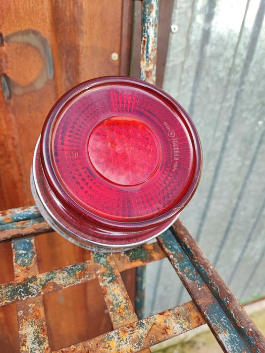 Ford Taunus 17M (P3) Sedan e Coupé Farolim