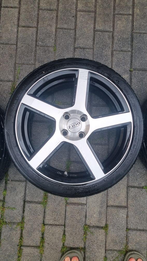 Dotz 4x100 40 et 35 17"