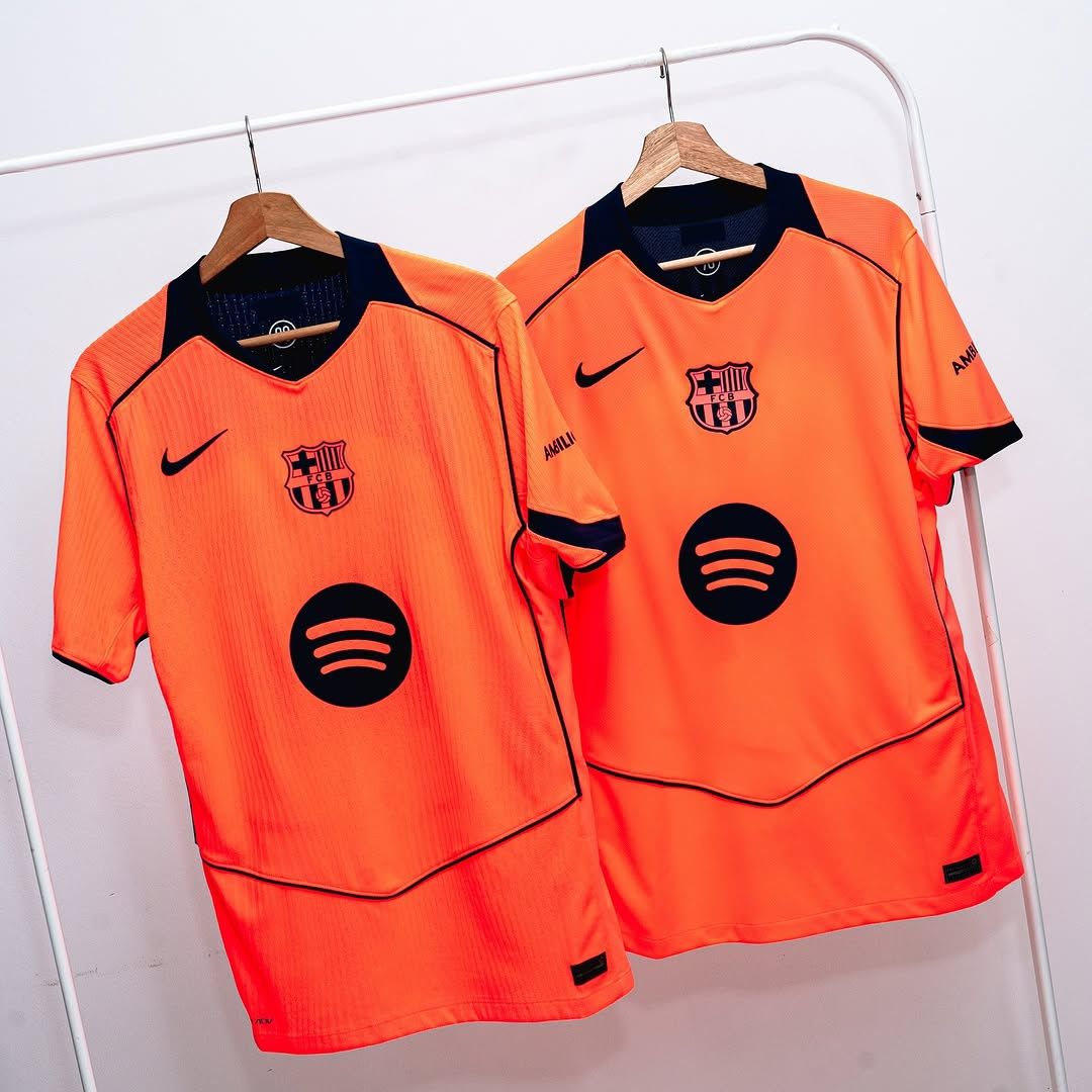 Camisolas de Futebol | Clubes e Seleções | Modelos Retrô e Atuais