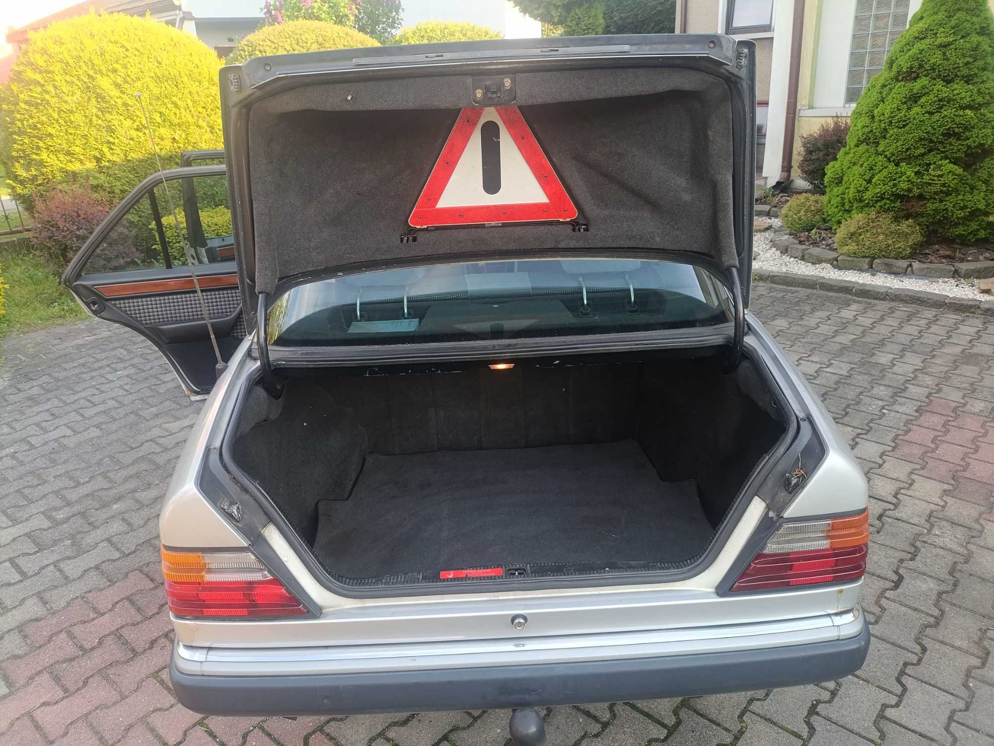 Mercedes W124 2.5 D