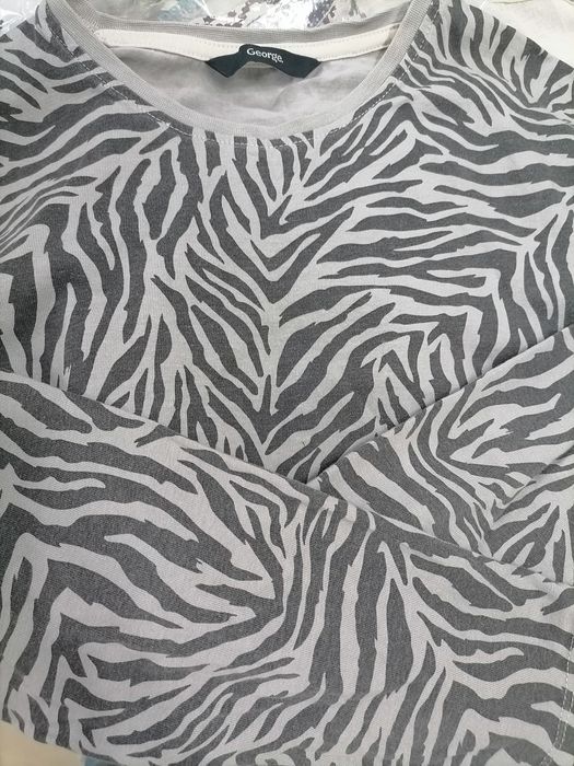 Светрик для дівчинки, підлітка