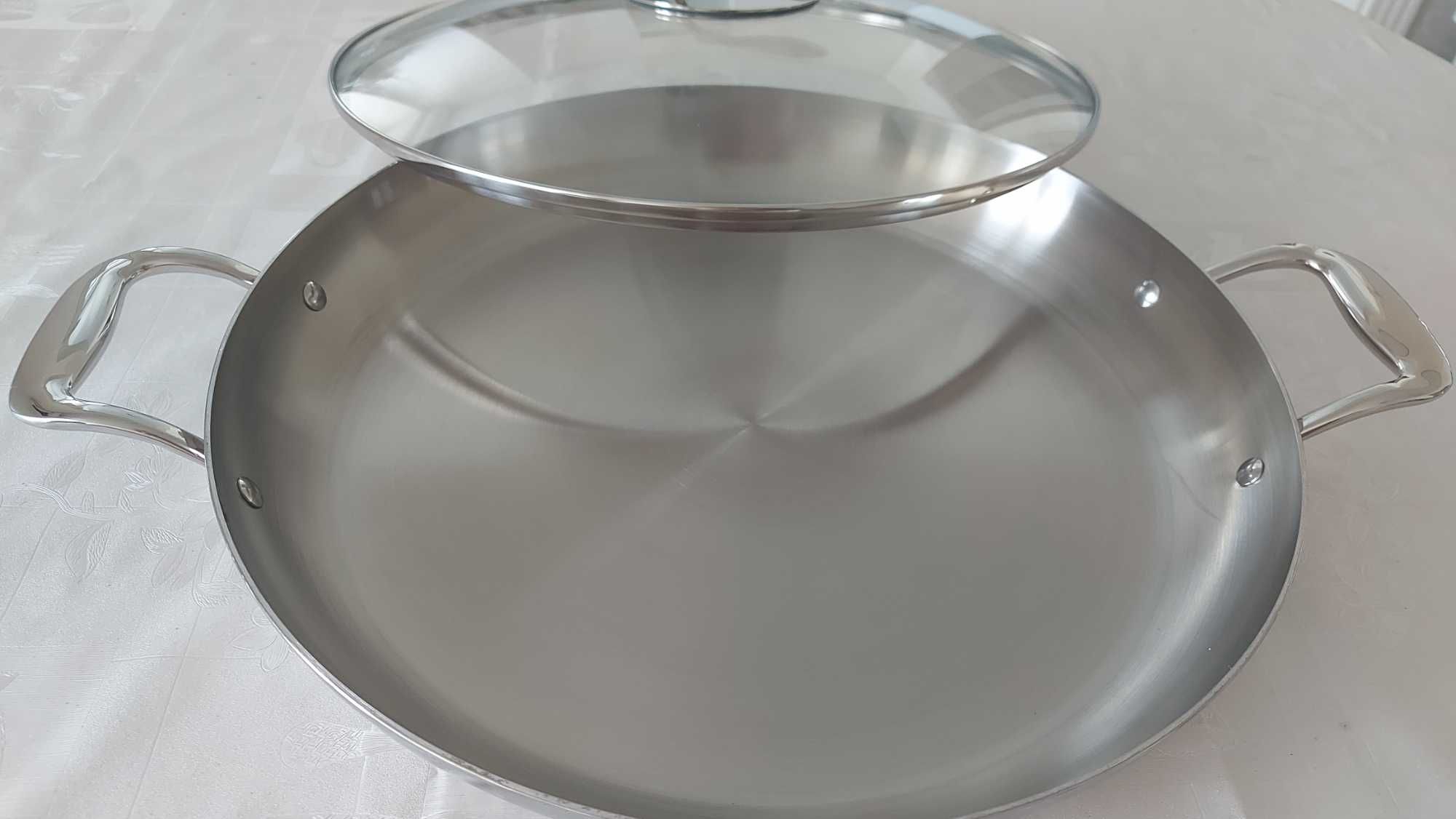 продам  сковородку - жаровню Tupperware «от шефа» 36см