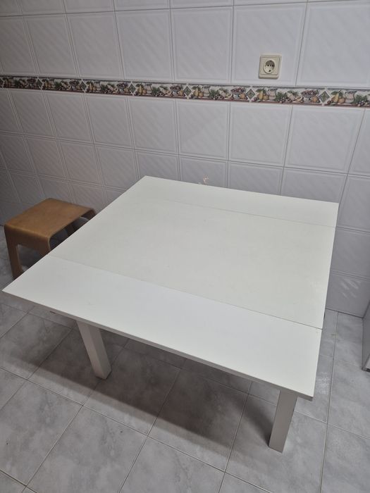 Mesa extensível Ikea Bjursta