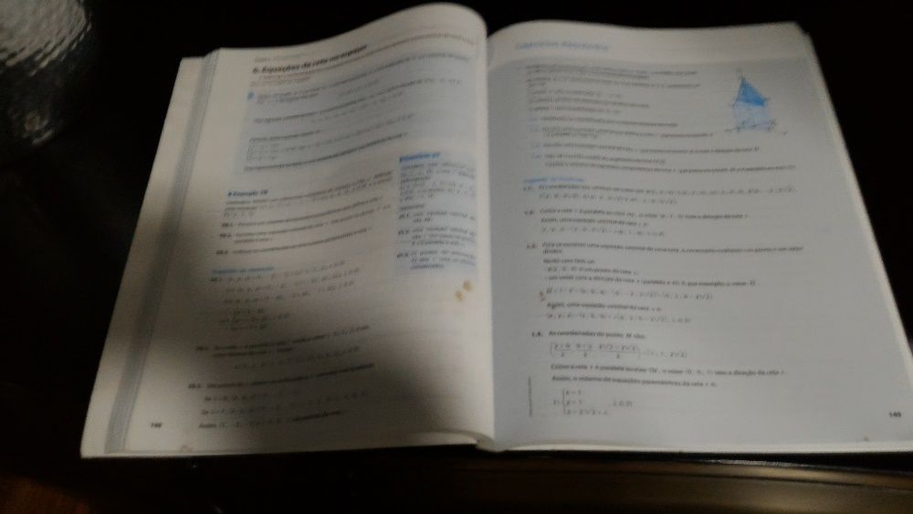 Livro escolar- Preparação para o Exame Final Nacional _ Matemática A